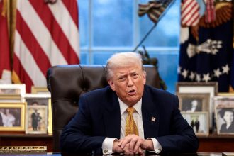 Trump propone cobrar $1,000 millones por asientos en su Junta de Paz