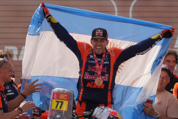 Luciano Benavides, campeón del Dakar 2026: ¡El sueño de Messi!