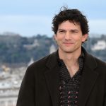 Ashton Kutcher: De chico ingenuo a villano en la comedia