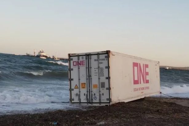 Descubierto el enigma del contenedor flotante en Puerto Madryn