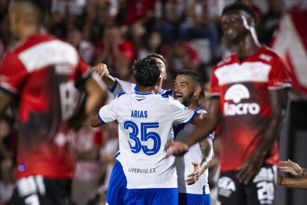 Vélez brilla en Córdoba: Andrada anota y conquista el Apertura 2026