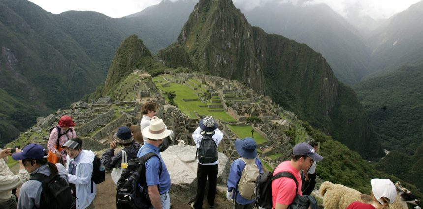Desprendimiento de tierra cierra camino a Machu Picchu: ¡Entérate!