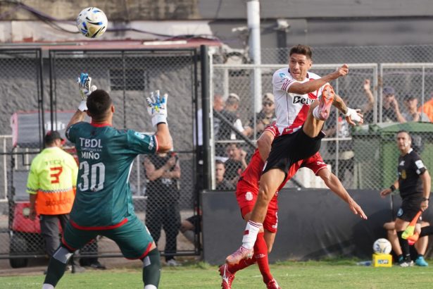 River arranca el torneo con victoria: Montiel y Moreno brillan
