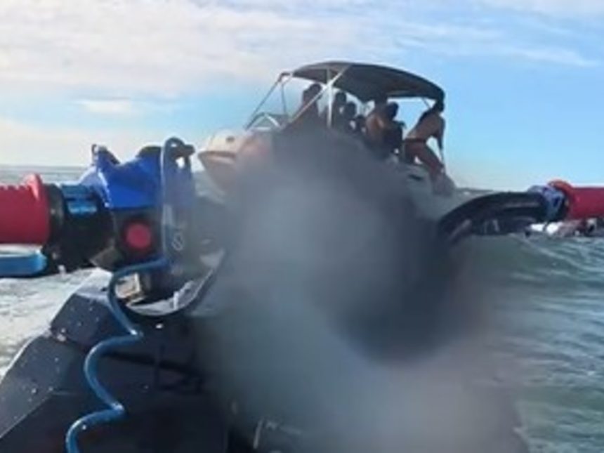 Heroicos argentinos en jet ski salvan a familia tras vuelco en Punta del Este