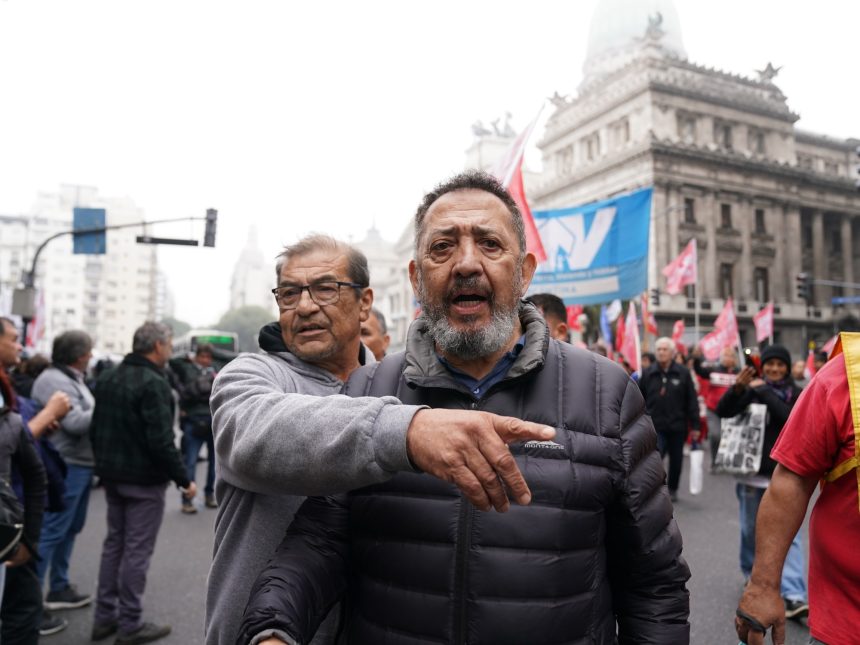 Luis D’Elía y Barrionuevo respaldan a Kicillof: ¿Desafío a Cristina?