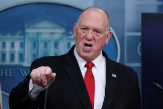 Trump designa al ‘zar de la frontera’ para abordar crisis en Minneapolis