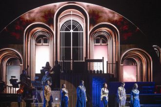 Astor Piazzolla: Un Viaje Musical y de Baile en el Colón