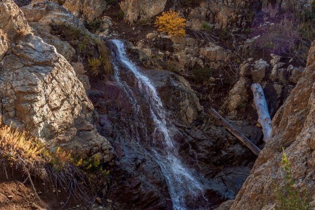 Tragedia en Bariloche: turista bonaerense muere tras caer en cascada