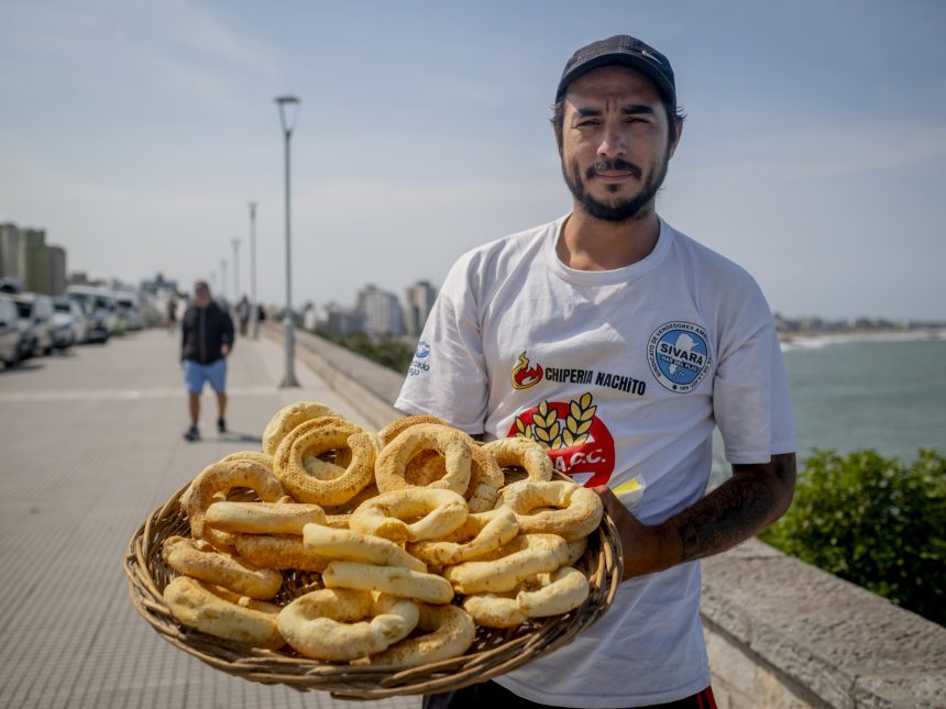 Descubre el snack del año que desafía a los churros en la playa