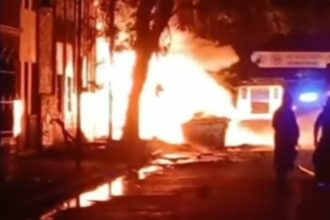 Impactante explosión en San Fernando provoca devastador incendio en fábrica