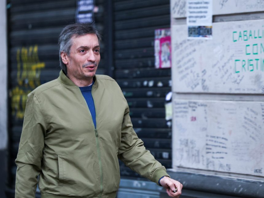 Máximo Kirchner considera ceder presidencia del PJ a Kicillof