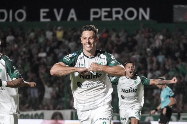 Sarmiento brilla ante Banfield: penal polémico y roja decisiva
