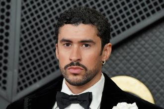 Bad Bunny: Primer Latino en Ganar Álbum del Año en los Grammy