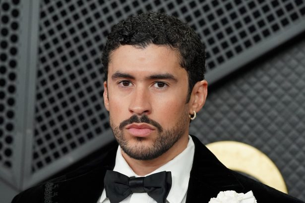 Bad Bunny: Primer Latino en Ganar Álbum del Año en los Grammy