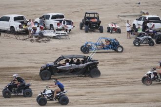 Intendente de Pinamar desafía prohibición de 4×4 y cuatriciclos