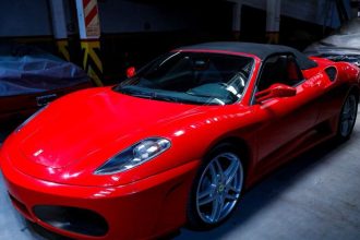 Subasta Estatal: ¡Más de $300,000 por una Ferrari de Narcos!