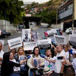 Protestas en Venezuela: Excarcelaciones tardan y el chavismo tiembla