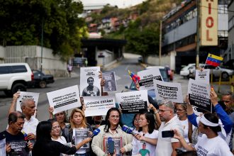 Protestas en Venezuela: Excarcelaciones tardan y el chavismo tiembla