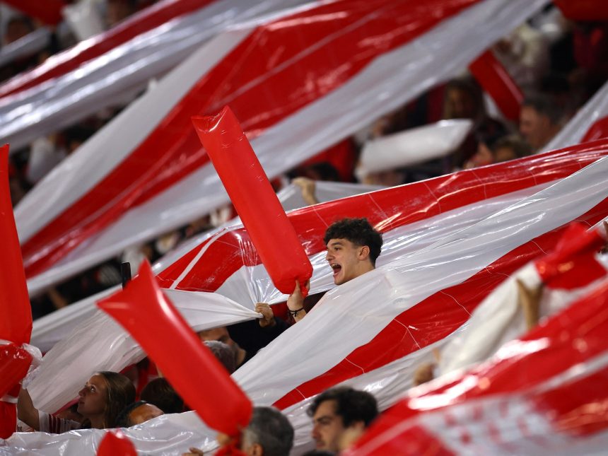 ¡Regresa la cerveza al fútbol! River venderá en el Monumental