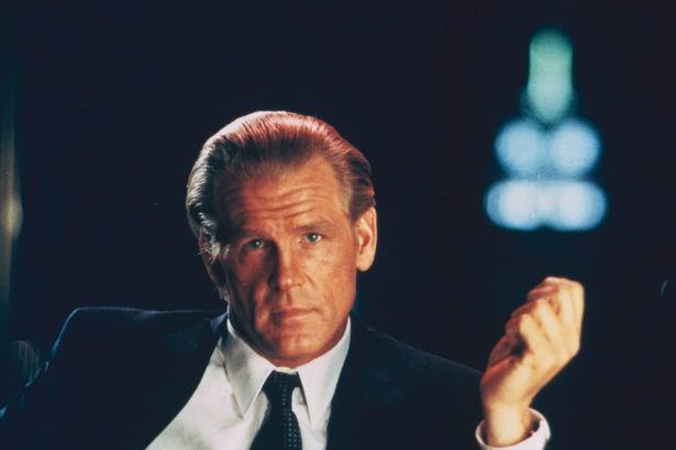 Nick Nolte: 85 años de talento y desafíos en su carrera estelar