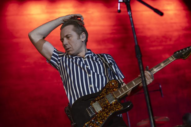 Alex Kapranos: El valiente que desafía a Noel Gallagher y sus miedos