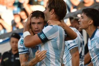 Racing renace: primer triunfo del año ante Argentinos Juniors