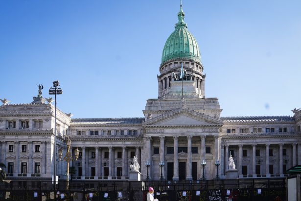 Reforma Laboral: Gobierno en Alerta por Marcha de la CGT y Disturbios