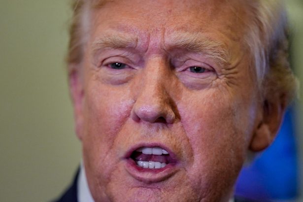 Donald Trump critica a Bad Bunny tras su actuación en el Super Bowl