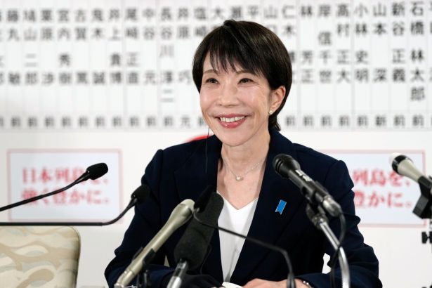 Descubre a Sanae Takaichi: la ultraconservadora amante del heavy metal