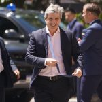 Caputo impulsa el blanqueo: Senadora K responde con ironía