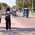 Cuba enfrenta la crisis energética con carbón y paneles solares