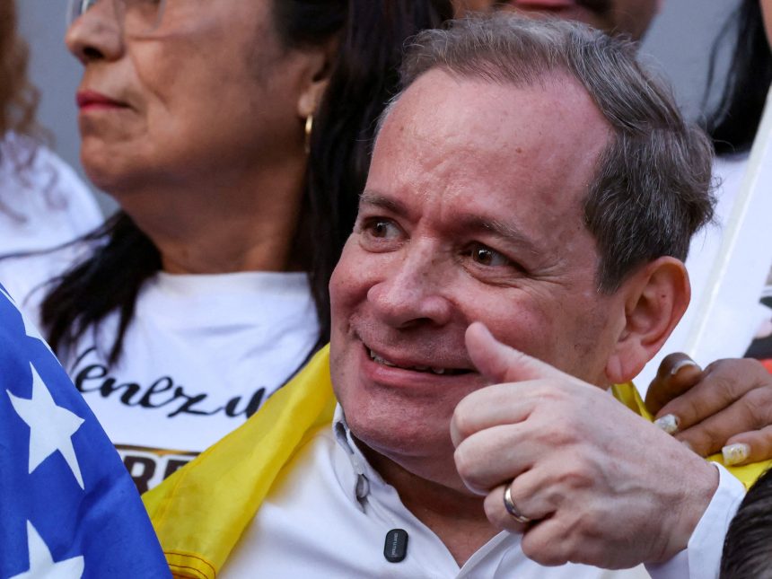 Arresto Domiciliario: Opositor de María Corina Machado Lucha por Elecciones