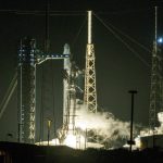 NASA y SpaceX lanzan misión para reemplazar astronautas en la EEI