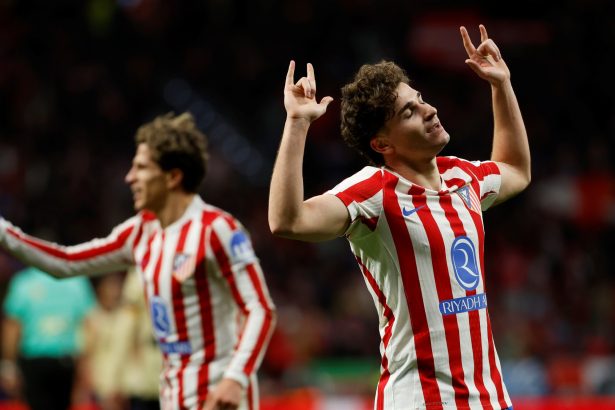 Julián Álvarez rompe su sequía y el Atlético humilla al Barça