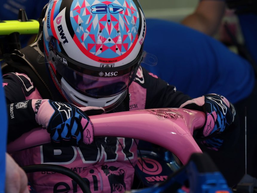 Franco Colapinto brilla en Bahréin: Top 8 y un gran susto final