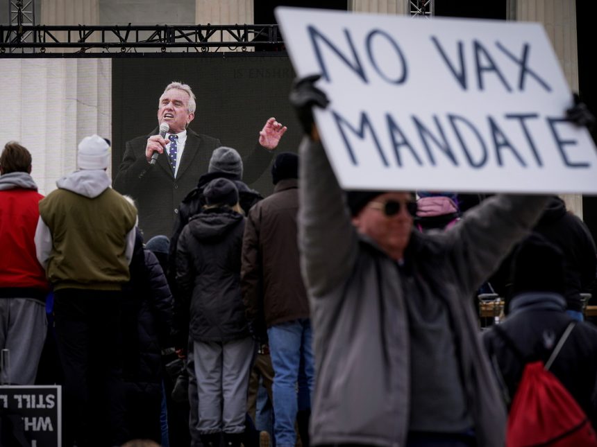 EE.UU. en Alerta: Crece la Resistencia a Vacunas Esenciales
