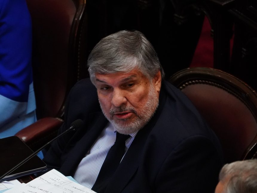 Mayans desata controversia: compara a Milei con Videla