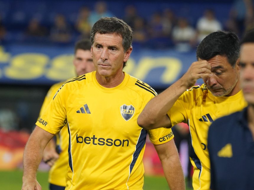 Úbeda en la cuerda floja: Riquelme evalúa 4 candidatos para Boca