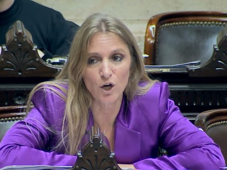 Bloque Libertario Exige la Expulsión de la Diputada Carignano