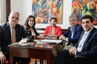 Crónica del colapso: El interbloque peronista en crisis histórica