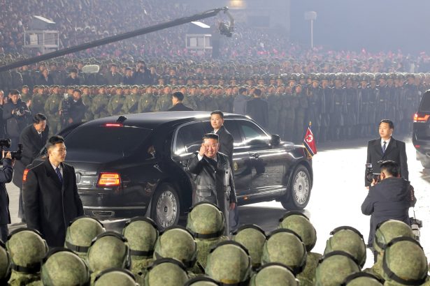 Kim Jong-un intensifica su retórica militar y amenaza a Corea del Sur