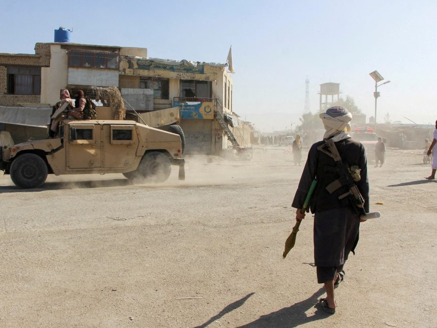 Pakistán Ataca Kabul: Guerra Abierta Contra el Gobierno Talibán