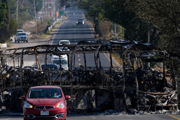 Impacto de las Fake News e IA en el pánico tras la muerte del capo