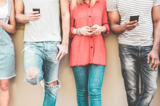 Violencia y Bullying en Redes: Estrategias para el Mundo Digital