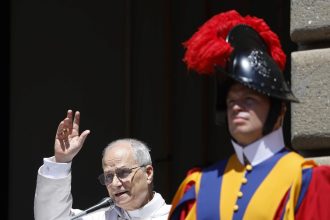 León XIV: Urge frenar la violencia antes de que sea incontrolable