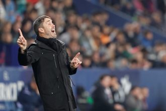 Chacho Coudet asume como DT de River: contrato hasta 2027 y debut