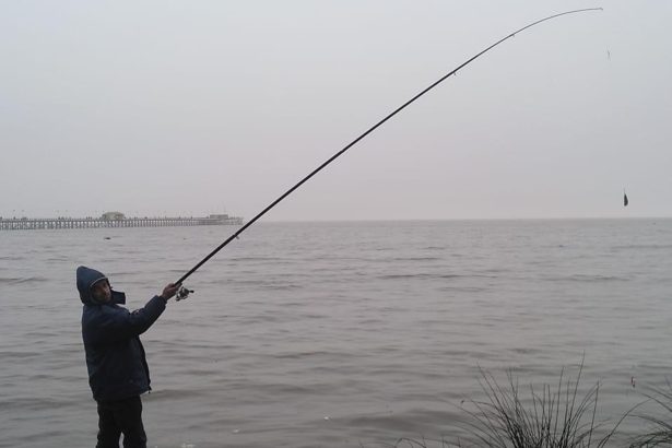 Tragedia en Quilmes: Padre e hijo viven una salida de pesca fatal