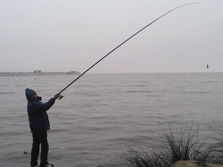 Tragedia en Quilmes: Padre e hijo viven una salida de pesca fatal