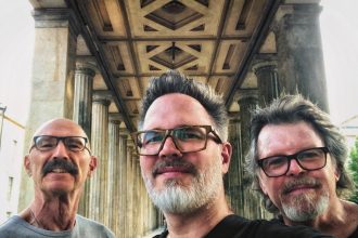 Stick Men en Argentina: Un Viaje Musical de Lennon a King Crimson