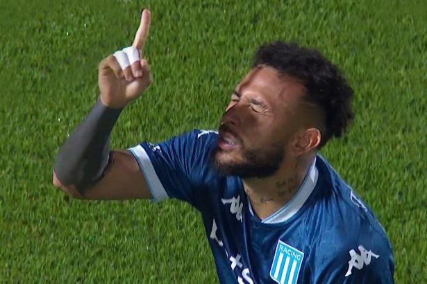 Duván Vergara: El emotivo doblete que conmovió a Gustavo Costas